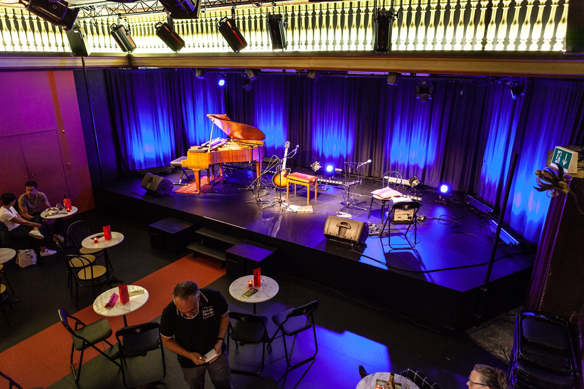 Scène depuis le haut